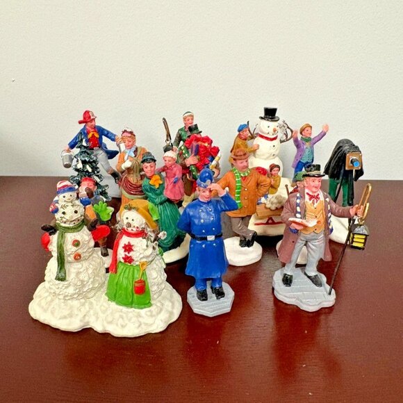 Lot Of Lemax Christmas Village Figures Accessories Good Condition (as is) - Picture 1 of 13